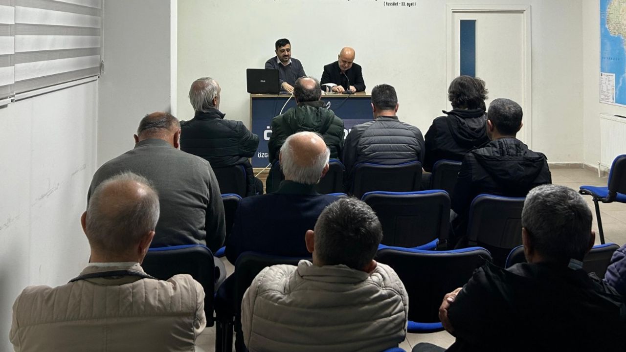 Özgür-Der Çorum Temsilciliği’nde “Modern Dünya ve Gazze” semineri