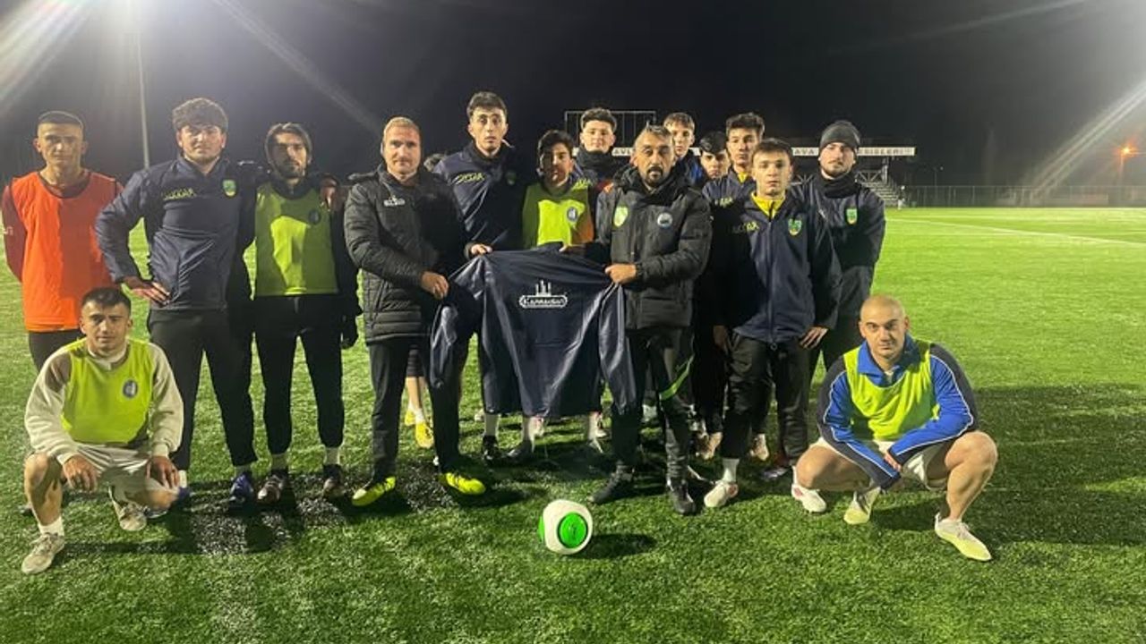 İskilipspor’a malzeme desteği