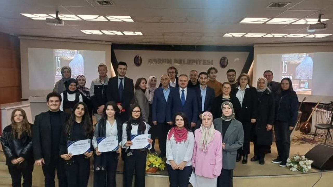 Türk dilinin ve kültürünün  zenginliği sahneye taşındı