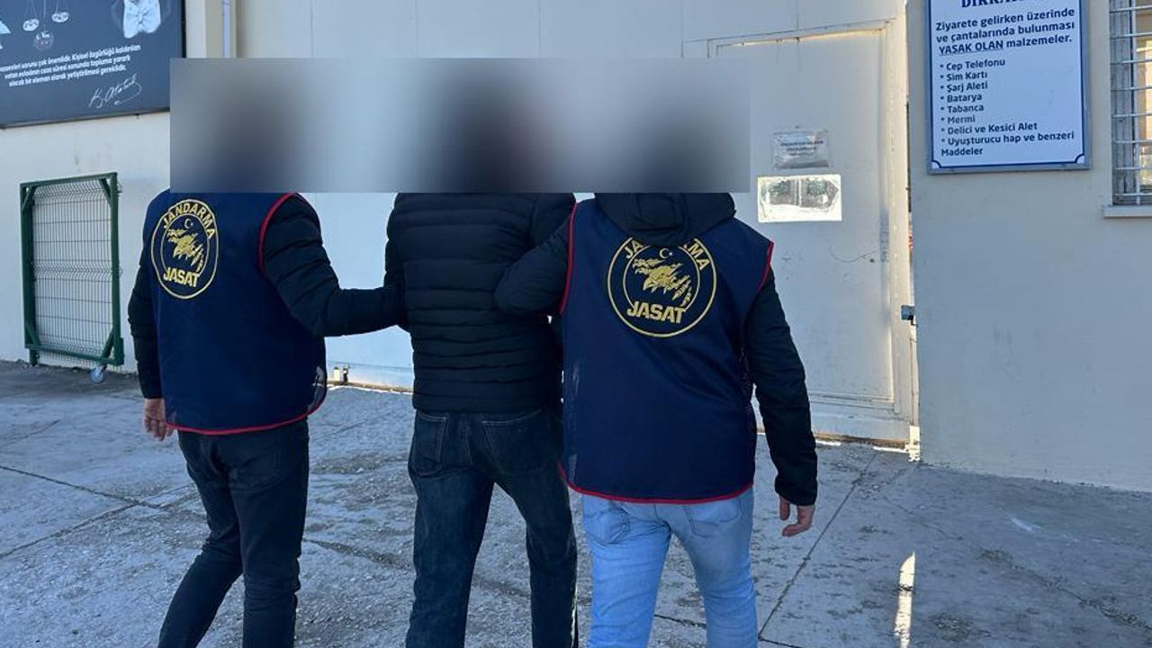 JASAT, 7 suçtan aranan firariyi saklandığı yerde yakaladı