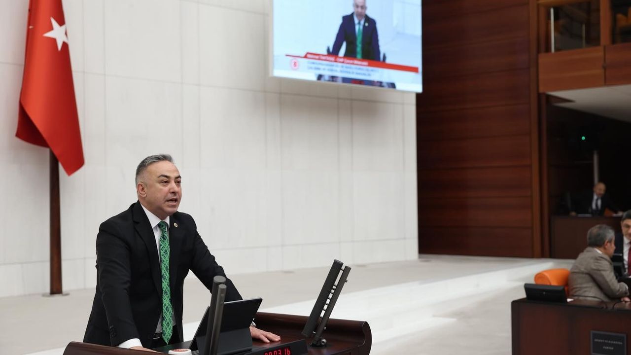 Tahtasız: “İktidarın kara kaplı defterinde bir tek utanma yok”