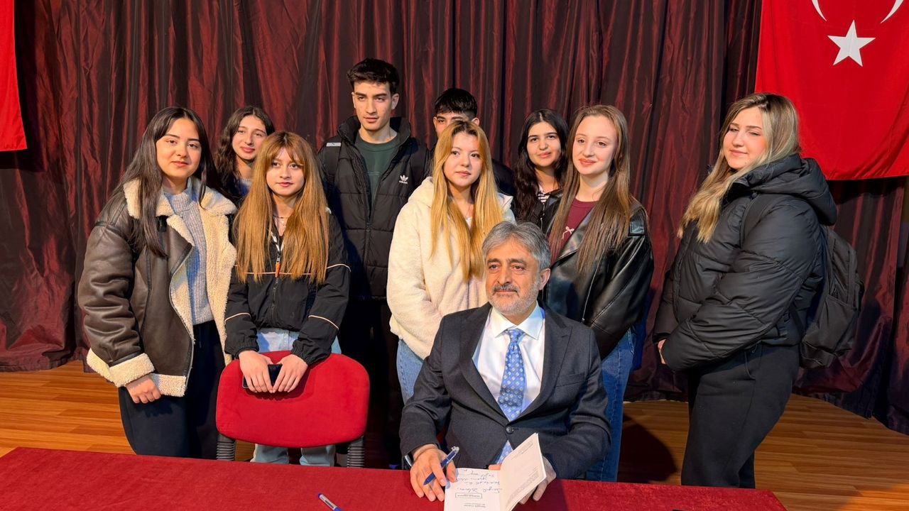 Okur-Yazar Buluşmaları’nın ilk konuğu Prof. Dr. Alimoğlu