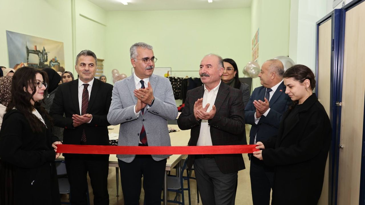 Hitit Öğrenci Yurdu’nda  dikiş atölyesi açıldı