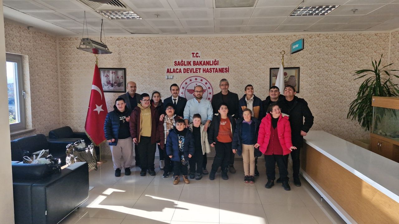 Özel eğitim öğrencileri hastane  korkularını beyaz önlükle yendi