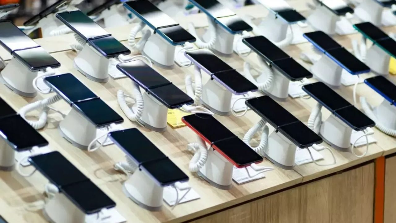 Dev marka piyasadan resmen çekildi! Artık telefon üretmeyecekler