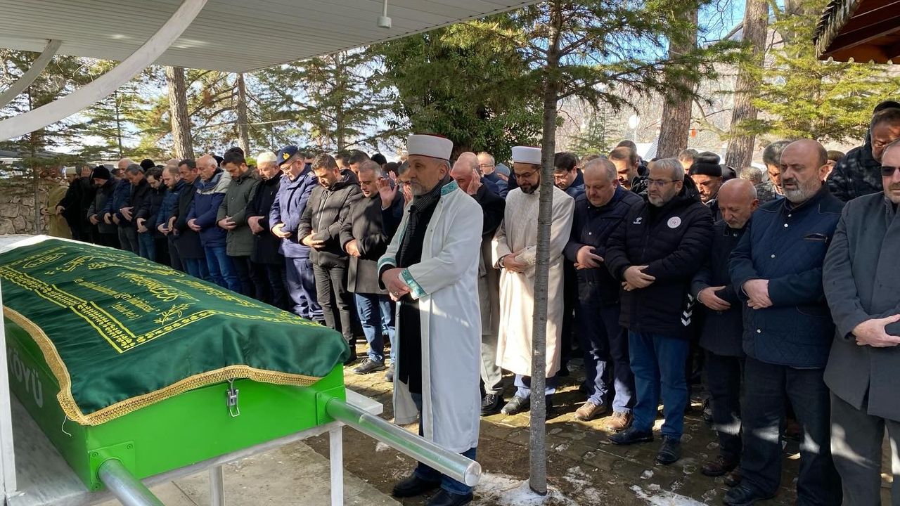 Hacı Şefik Uysal  toprağa verildi