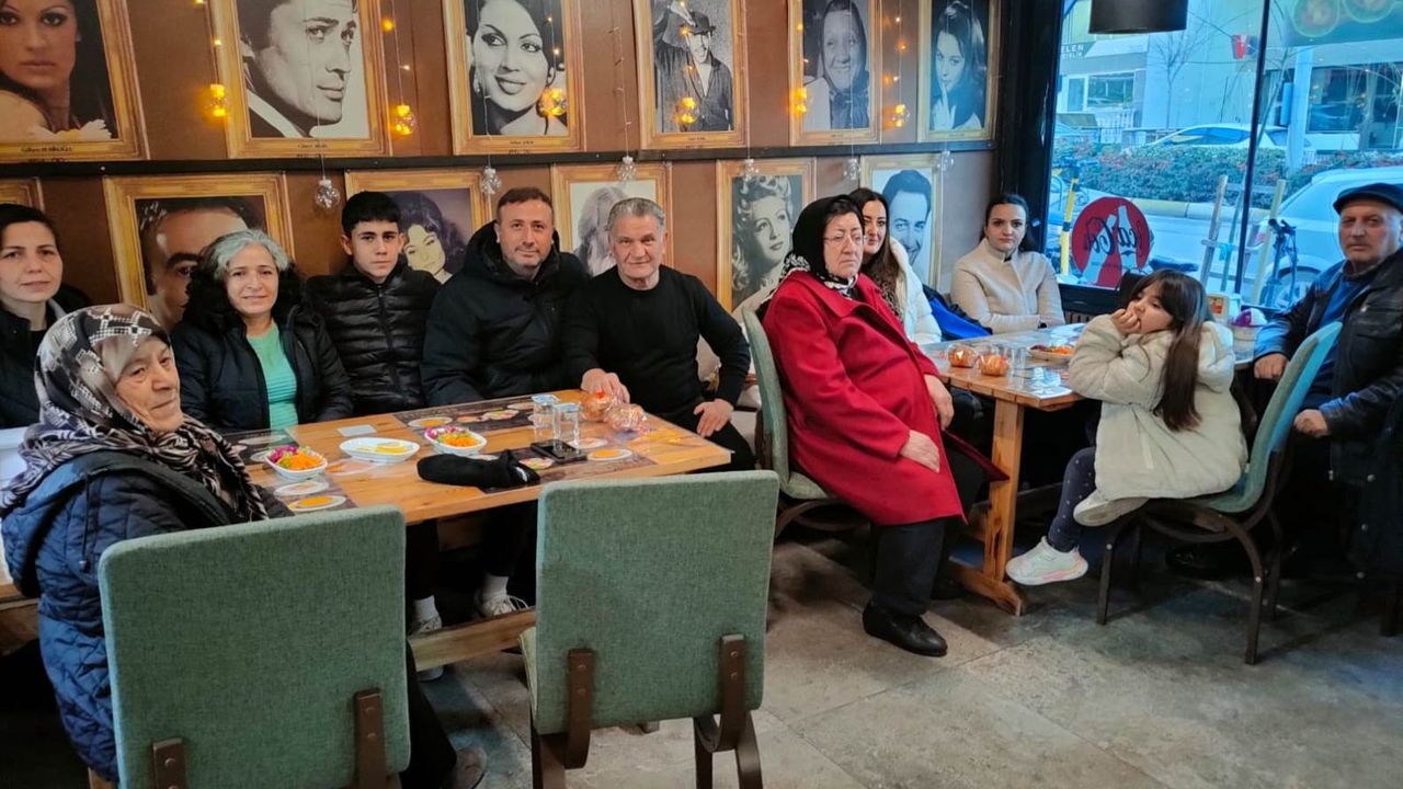 Halil Akyüz  için 7 yemeği