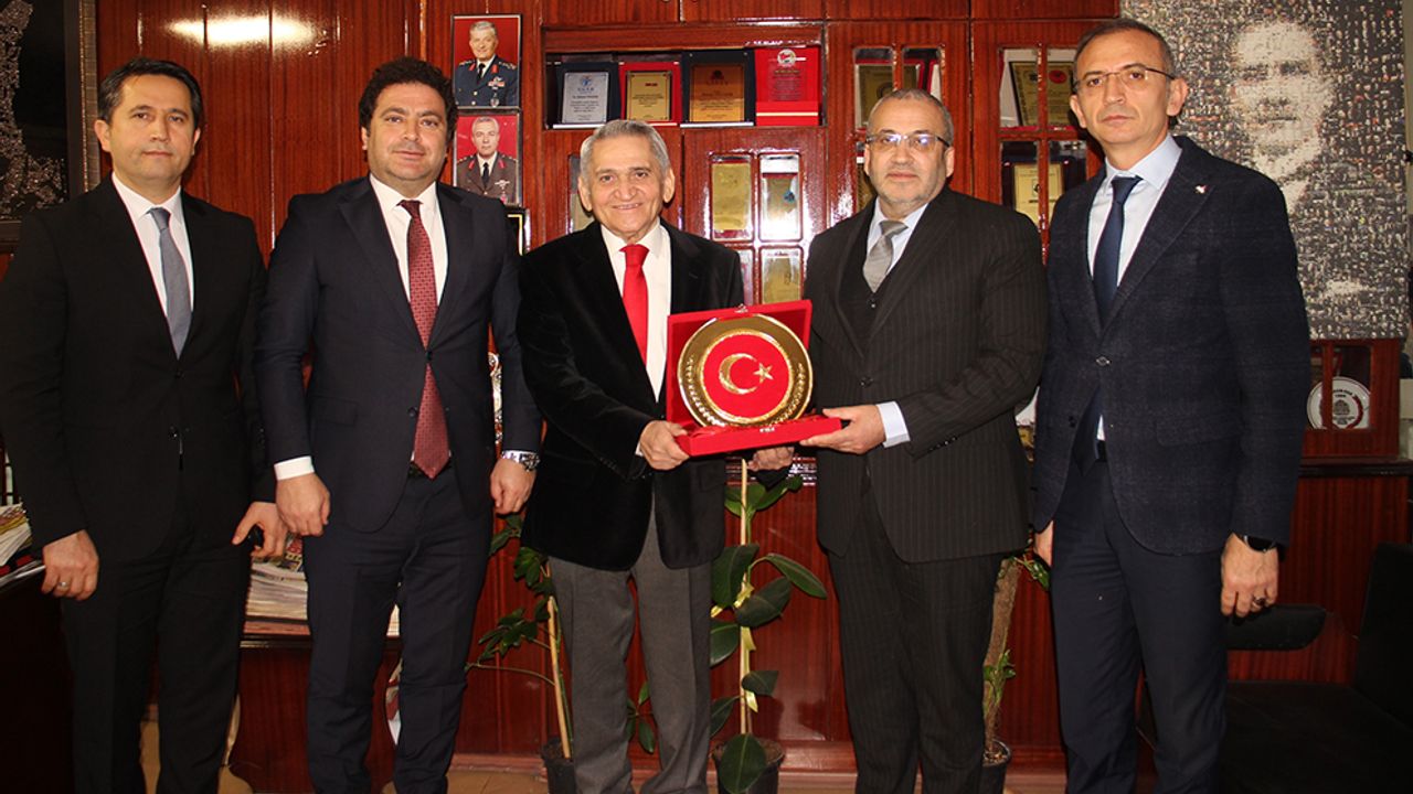 İl Milli Eğitim Müdürü Cemil Çağlar’ın armağanı