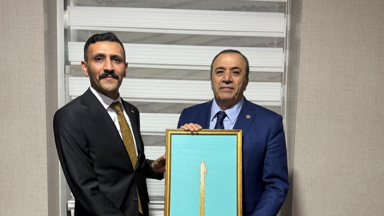 Kayrıcı’dan Kamu-Sen başkanlarına kutlama