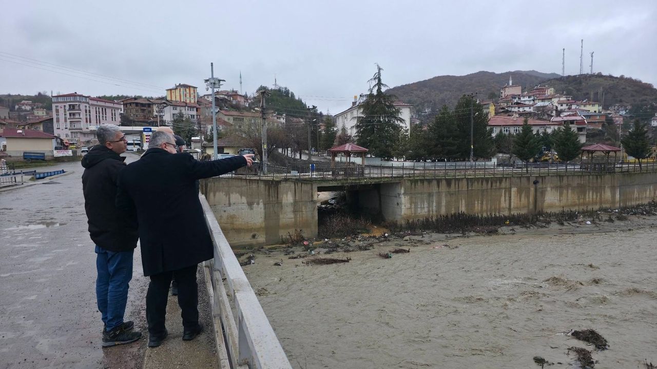 Bayat Çayı’nda hasar tespit çalışmaları yerinde incelendi