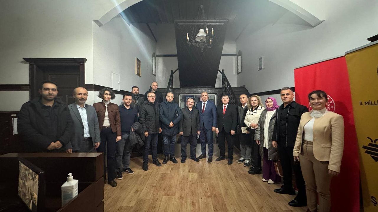 Şehir ve Kültür Akademisi’ne  Prof. Dr. Böyükata konuk oldu