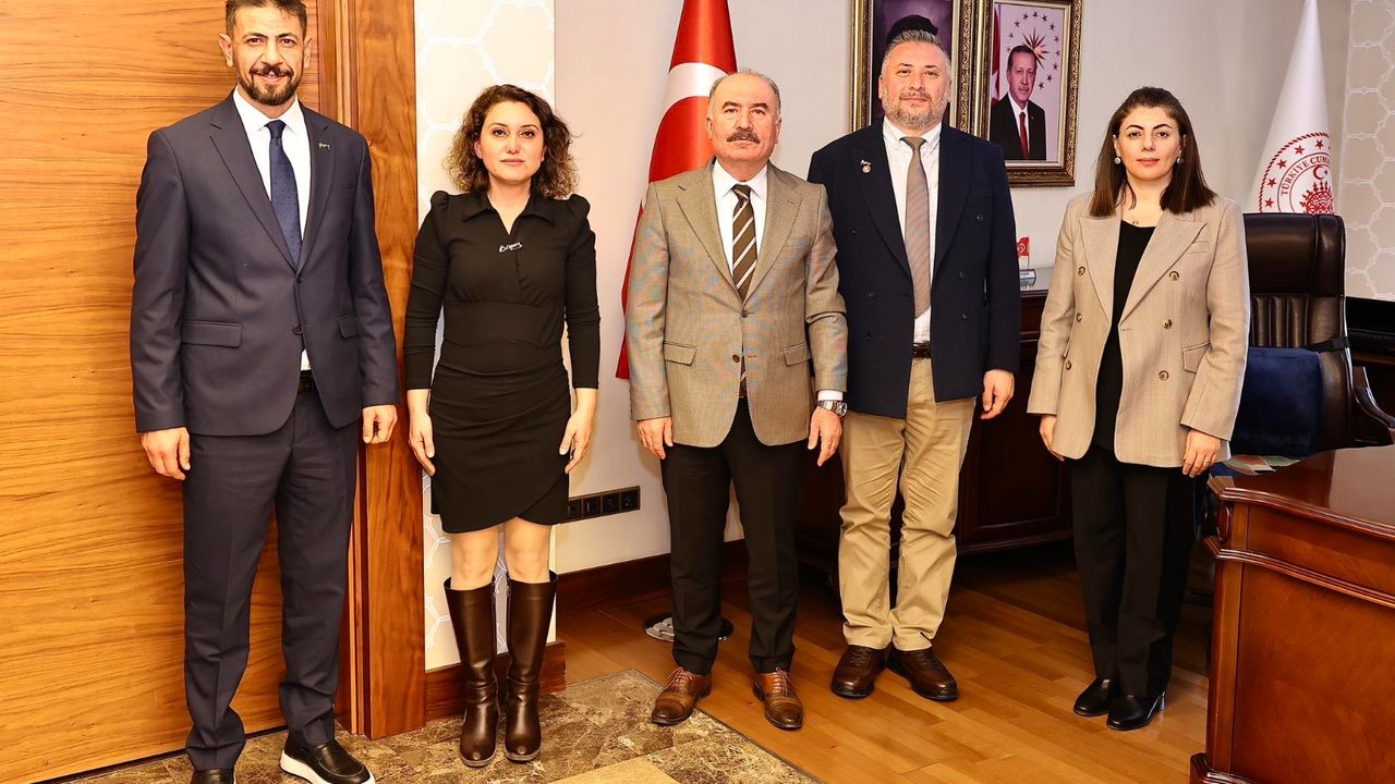 Eğitim-İş yöneticilerinden Vali Ali Çalgan’a ziyaret