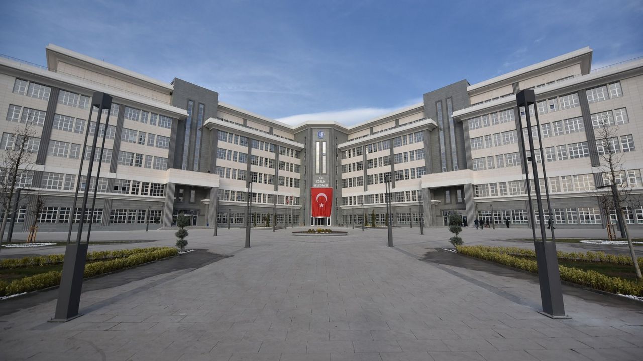 Çorum Belediyesi’nden ihtiyaç  sahibi ailelere “YKS” desteği