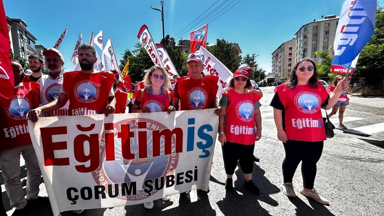 Eğitim-İş’ten “sevap avcıları” yarışmasına tepki:  “İyilik bir yarışma değil, kalp ve gönül işidir”