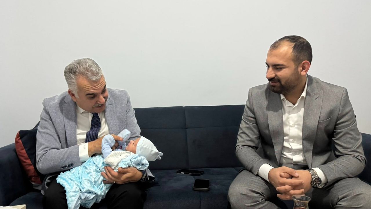 Milletvekili Ahlatcı’dan  Civan ailesine kutlama