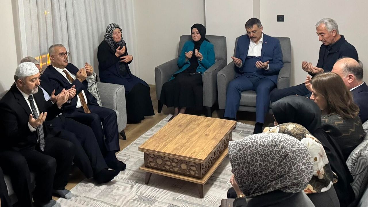 Bakan Çiftçi’den şehit  ailesine anlamlı ziyaret