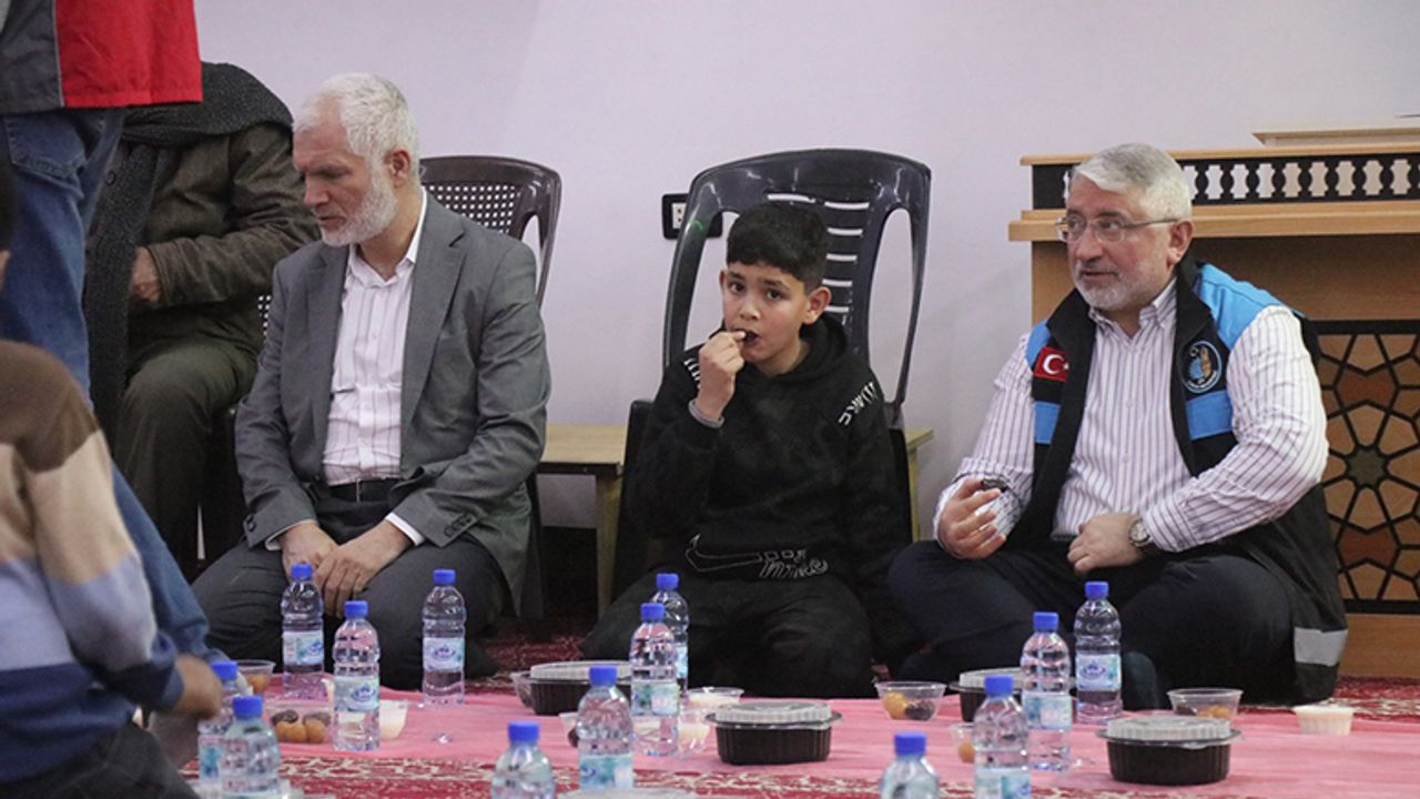 Aşgın eleştirilere Suriye’den cevap verdi: “Şehrimizde açta açıkta kimse kalmasın istiyoruz"