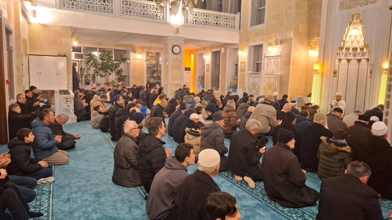 Anlamlı sabah namazı buluşması