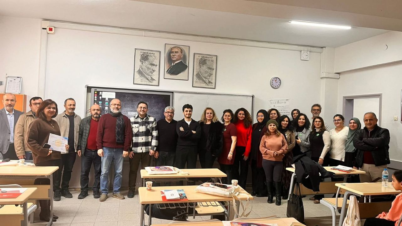 Öğretmenler için  Yazarlık Atölyesi