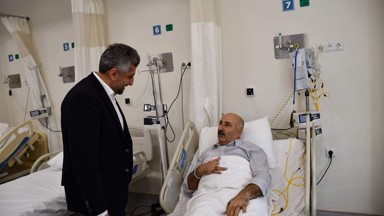 Başhekim Gömeç'ten  kanser hastalarına ziyaret