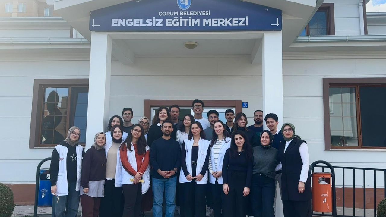 Genç doktor adaylarından Engelsiz  Eğitim Merkezi’ne anlamlı ziyaret