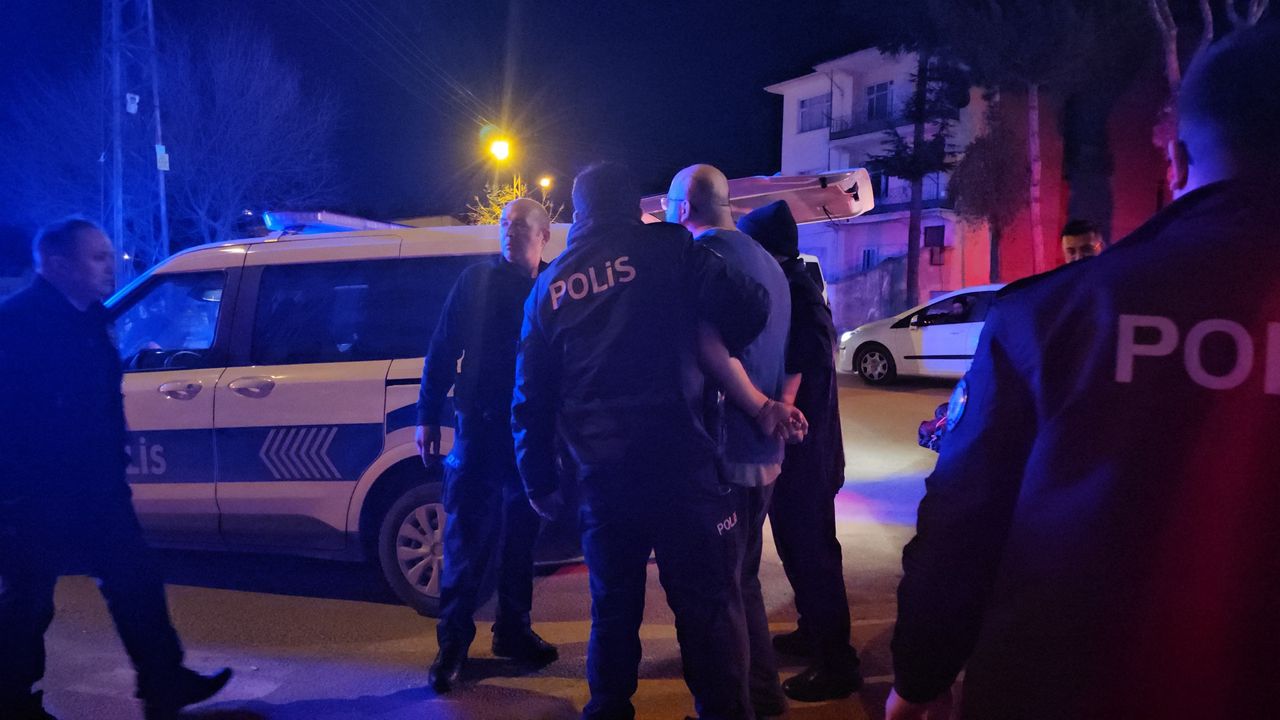 Çorum’da anne ve anneannesini rehin alan şizofreni hastası etkisiz hale getirildi