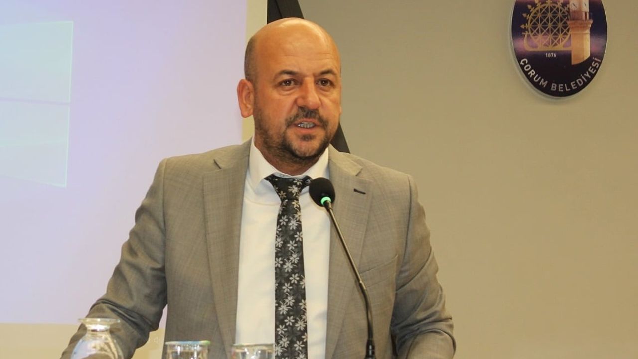 Tuncay Yılmaz’dan “laiklik” tartışmalarına tepki:   “Asıl sorun geçim sıkıntısı”