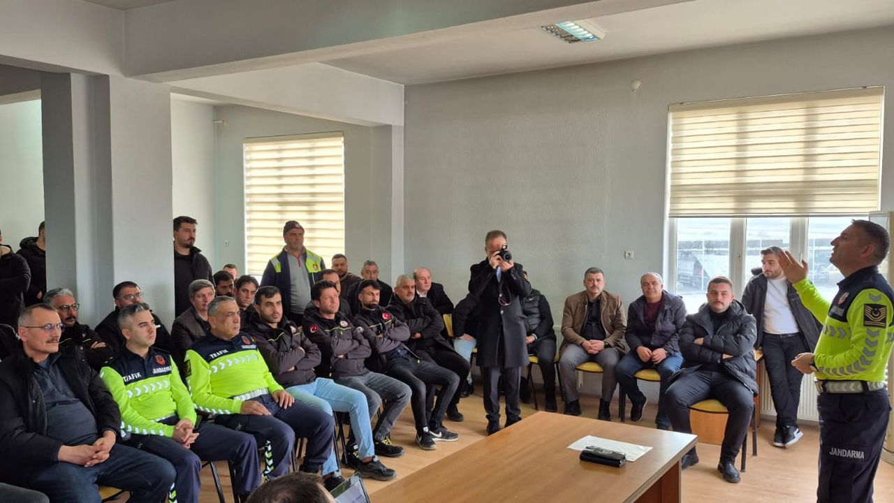 Özel İdaresi çalışanlarına trafik eğitim