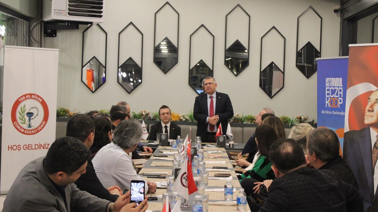 Çorum’da eczacılar bölge toplantısında buluştu: “Kooperatifçilik mesleğin geleceğidir”