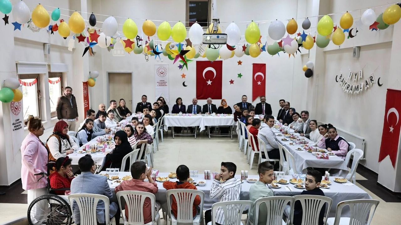 Bayram sevincine  anlamlı dokunuş