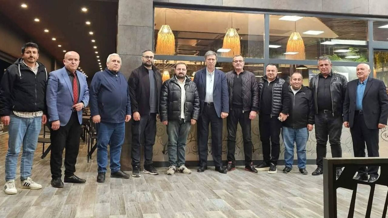 Salih Zeki Öztekin  gazetecilerle buluştu