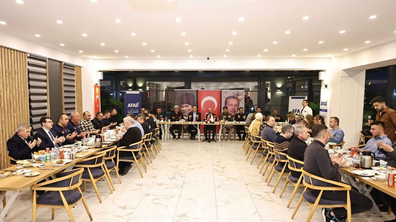 Vali Çalgan, AFAD  personeli ile buluştu