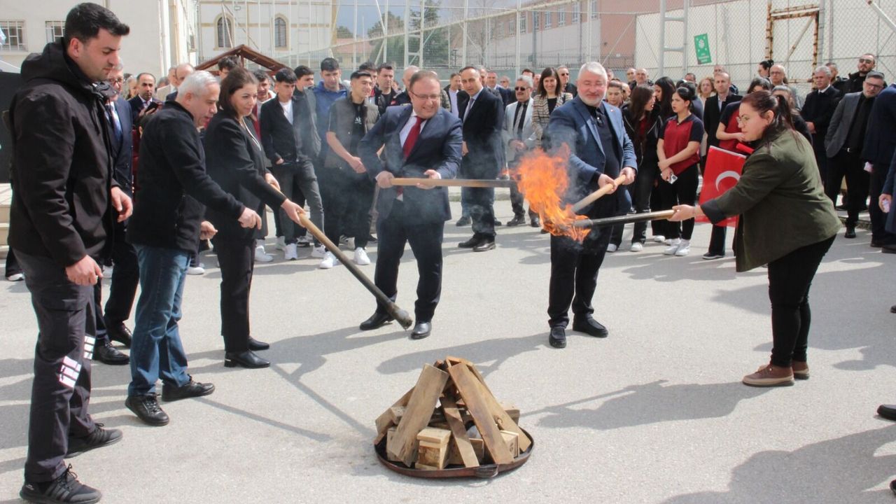 Nevruz coşkusu Çorum’da  renkli görüntülere sahne oldu