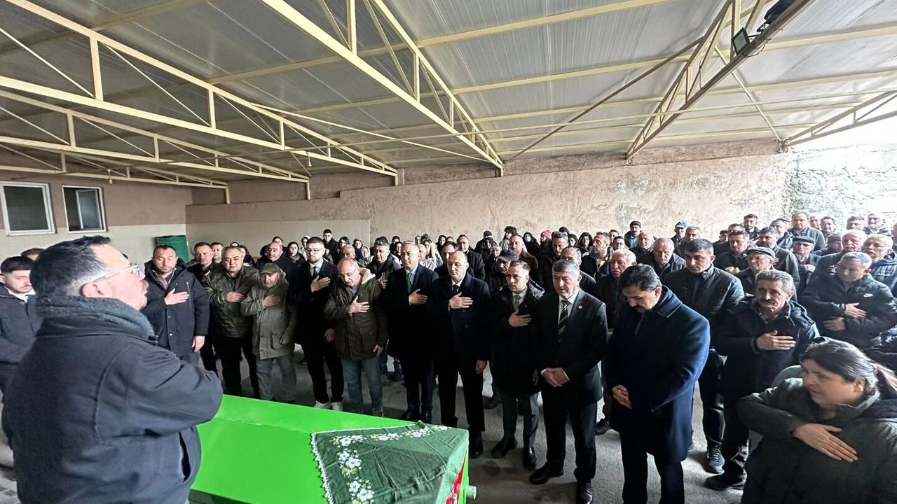 Kamer Sevinçoğlu toprağa verildi