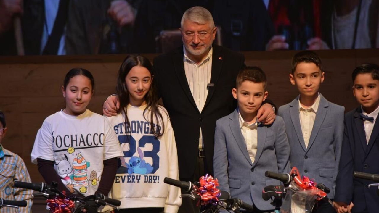 Çorum'da çocuklar sevap için yarıştı