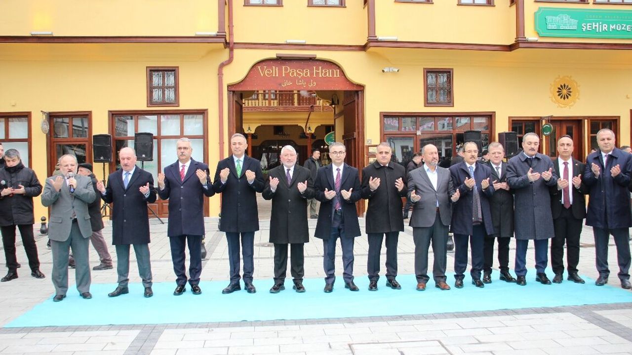 Çorum'un tüm renkleri bayramlaşmada buluştu