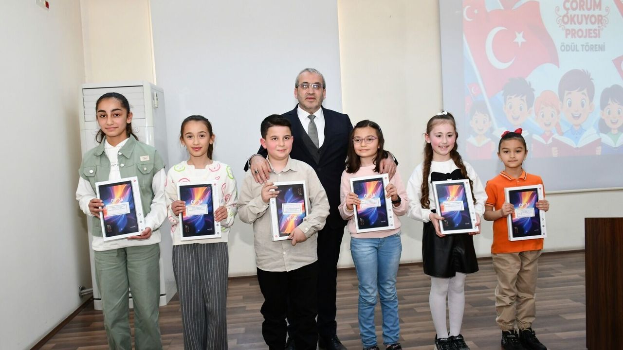 Kitap kurtları ödüllendirildi