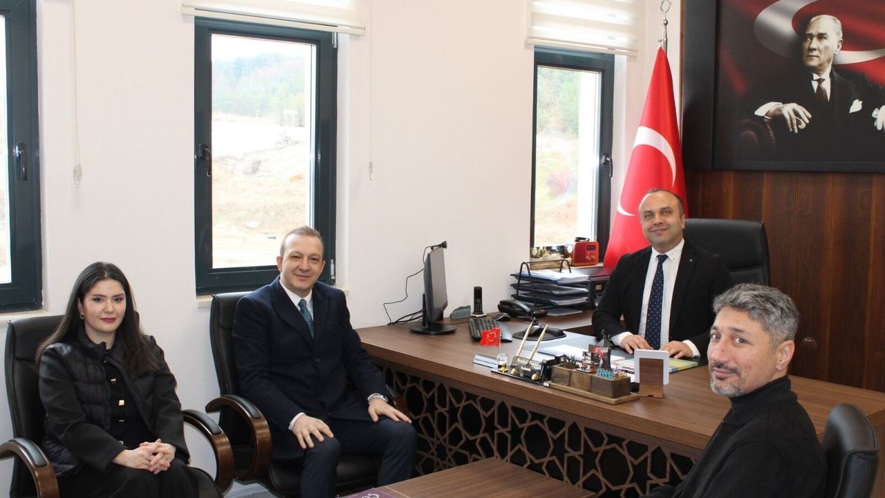 Eczacılardan Tıp  Bayramı kutlaması