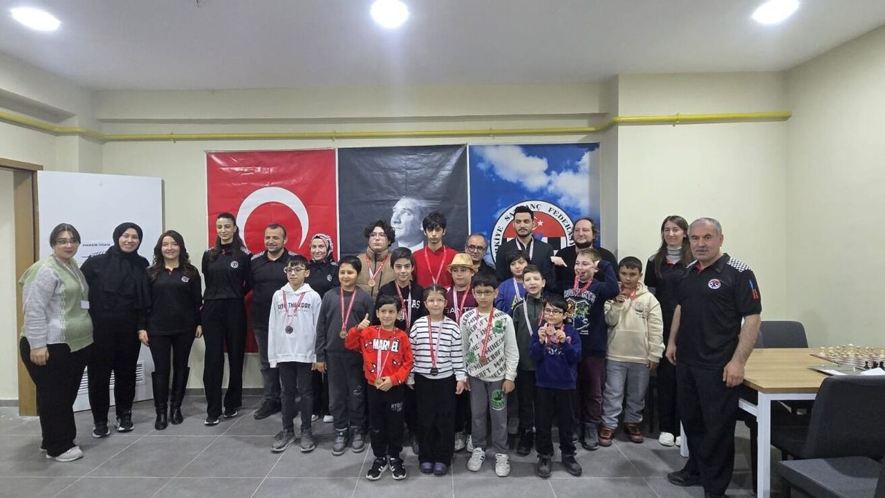 Üç güne özel satranç turnuvası