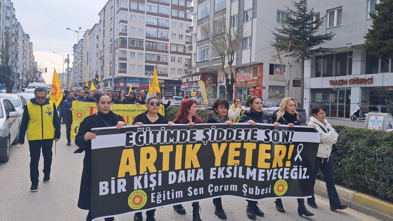 Fatma Nur Öğretmen için Çorum'da eylem: “Okullarımızı şiddete teslim etmeyeceğiz”