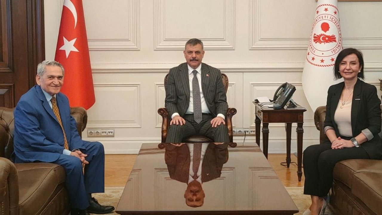 “Çorum’a vefa borcum var,  her zaman Çorum’la beraberim”