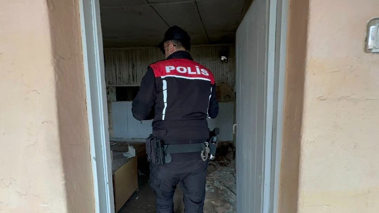 Aranan 12 şahıs yakalandı