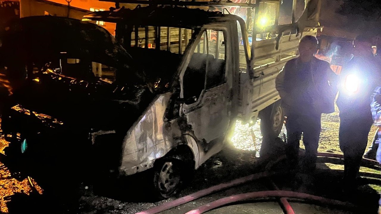 Alevlere teslim olan kamyonet  kullanılmaz hale geldi