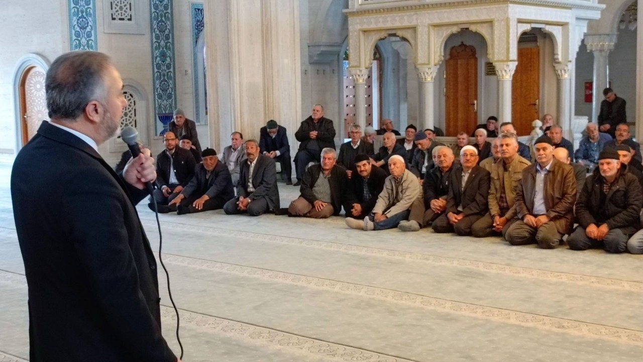 Hacı adaylarına  tanışma toplantısı