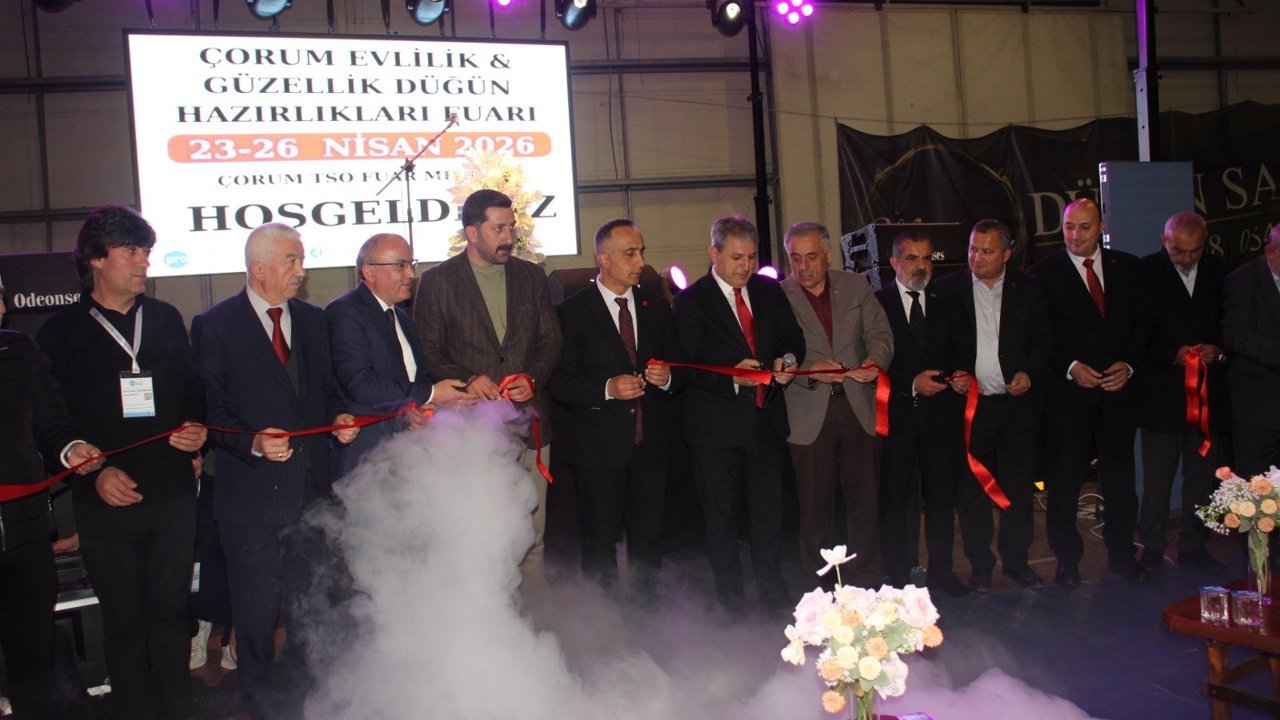 Çiftlere yeni başlangıçların  kapısını aralayan fuar açıldı