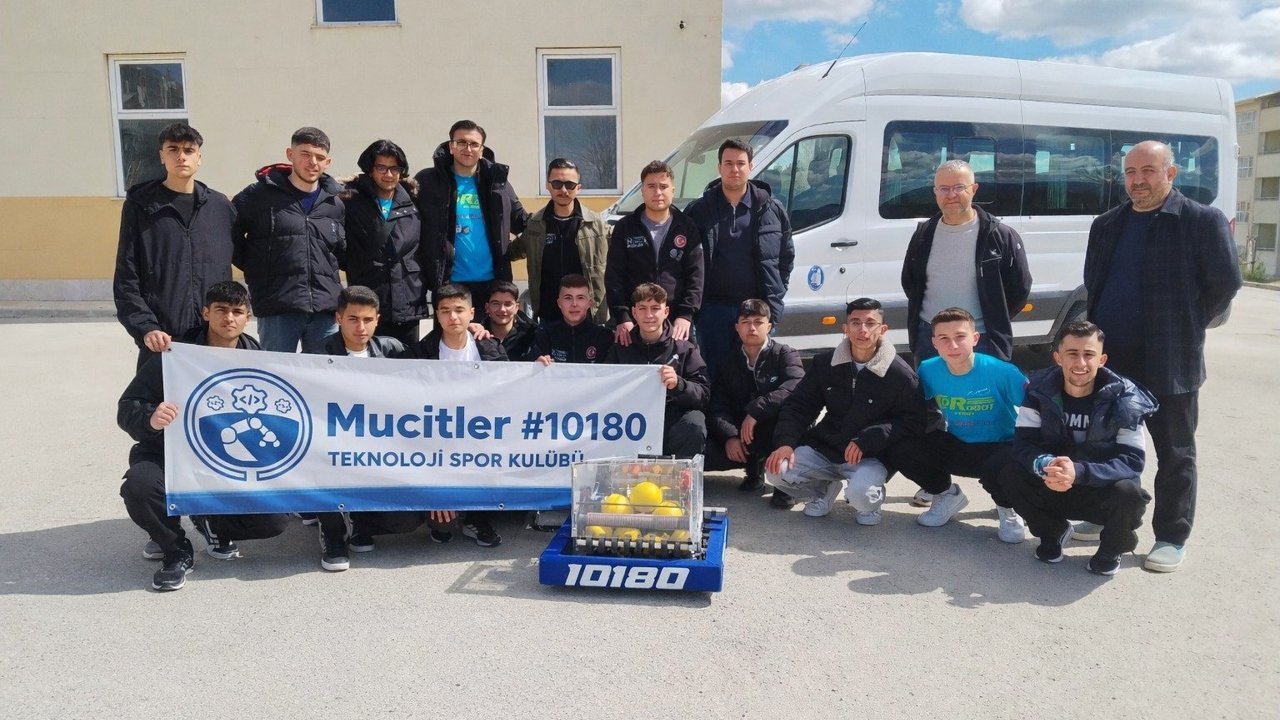 Çorum Mucitler Derneği robotik takımı Ankara’da