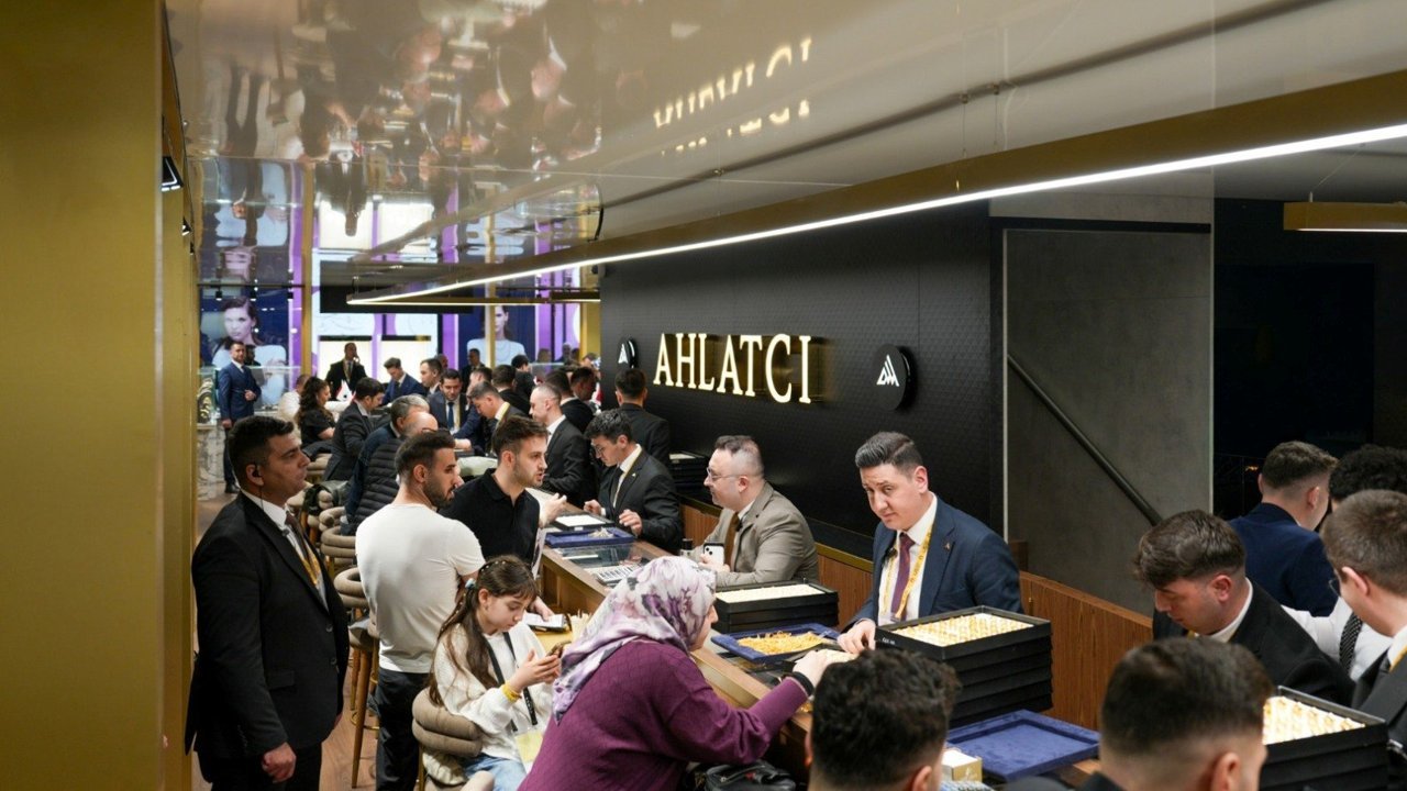 Ahlatcı yine ışıl ışıl