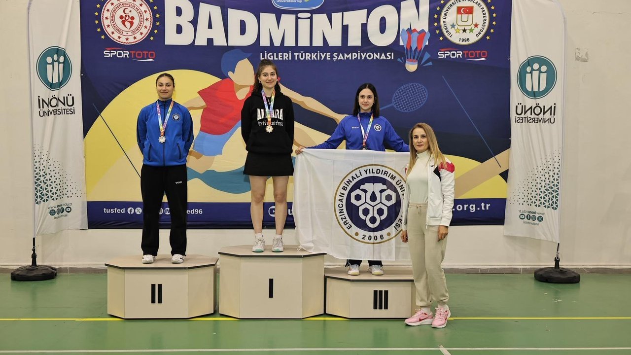 Çorumlu badmintoncu Türkiye ikincisi oldu