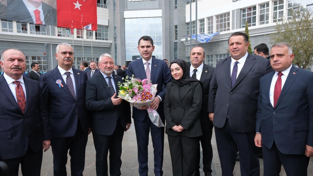 Bakan Murat Kurum’dan  Çorum Belediyesi’ne ziyaret