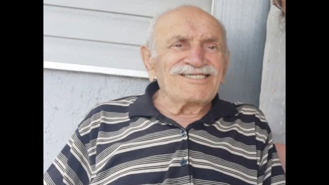 Yıldız Bek, babasını kaybetti